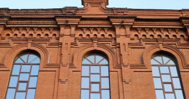 Панелька или сталинка: какая вторичка лучше держит доходность